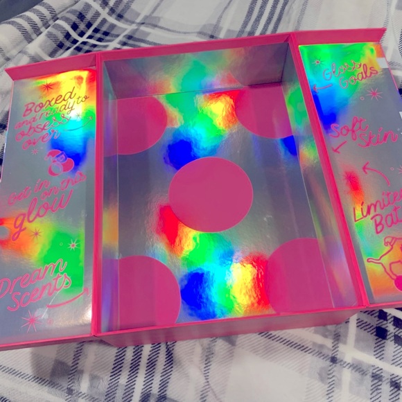 Pink Beauty Obsessed Magnetic Hard Box - Picture 2 of 5